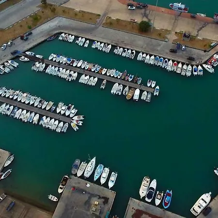 In Centro A 100m Dal Mare Cirò Marina