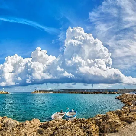 Casa vacanze In Centro A 100m Dal Mare Cirò Marina