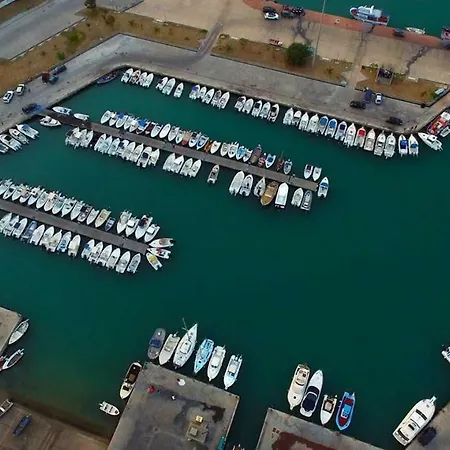 In Centro A 100m Dal Mare Cirò Marina